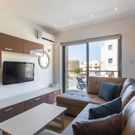 High-End Central Apt With Comfy Bed & Super Wifi By 360 Estates San Gwann Bagian luar foto