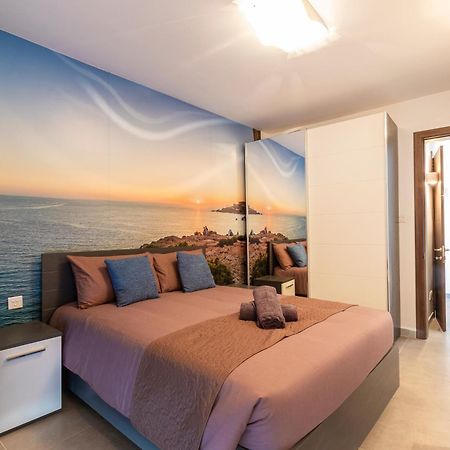 High-End Central Apt With Comfy Bed & Super Wifi By 360 Estates San Gwann Bagian luar foto